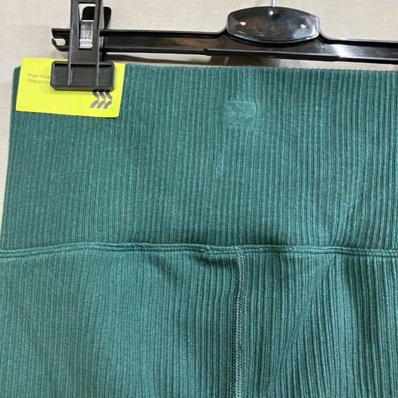 NWT All In Motion Women's Medium Green Seamless High-Rise Ribbed Leggings - Picture 10 of 12